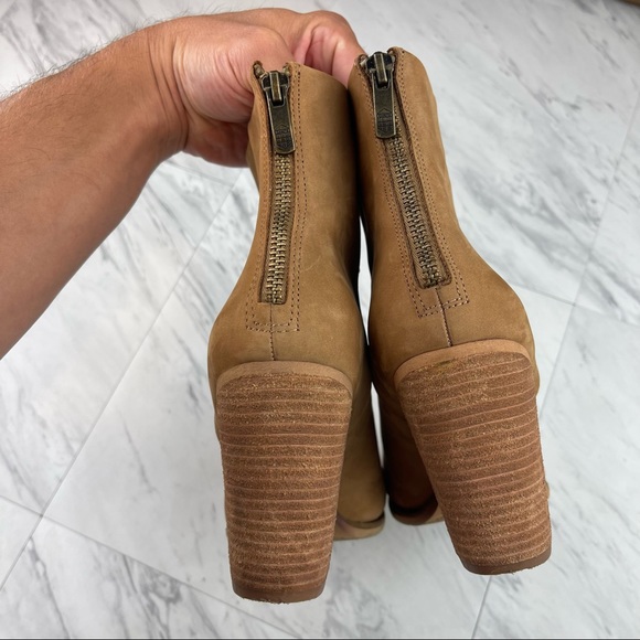 •Vince Camuto Hadley Tan Camel Brown Suede Cuff Back Zip Booties Boots Size 9.5 - Picture 7 of 15